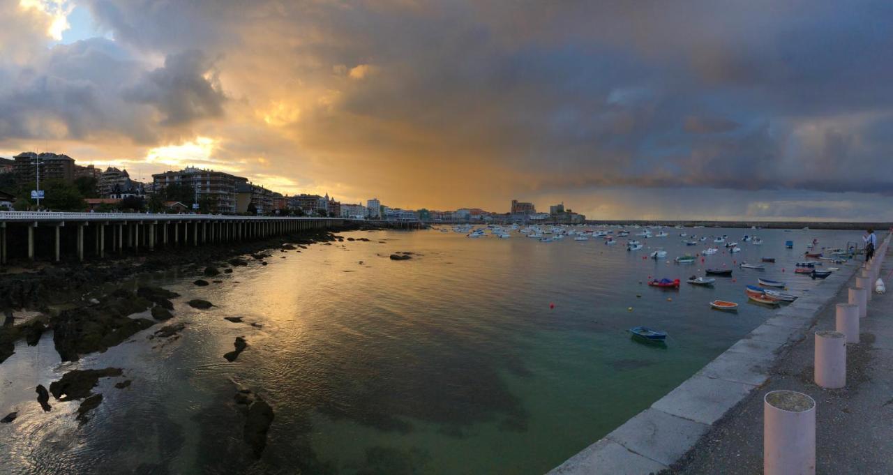 Appartamento Apto2 Céntrico Frentebahía Garaje Incluido Castro Urdiales Esterno foto